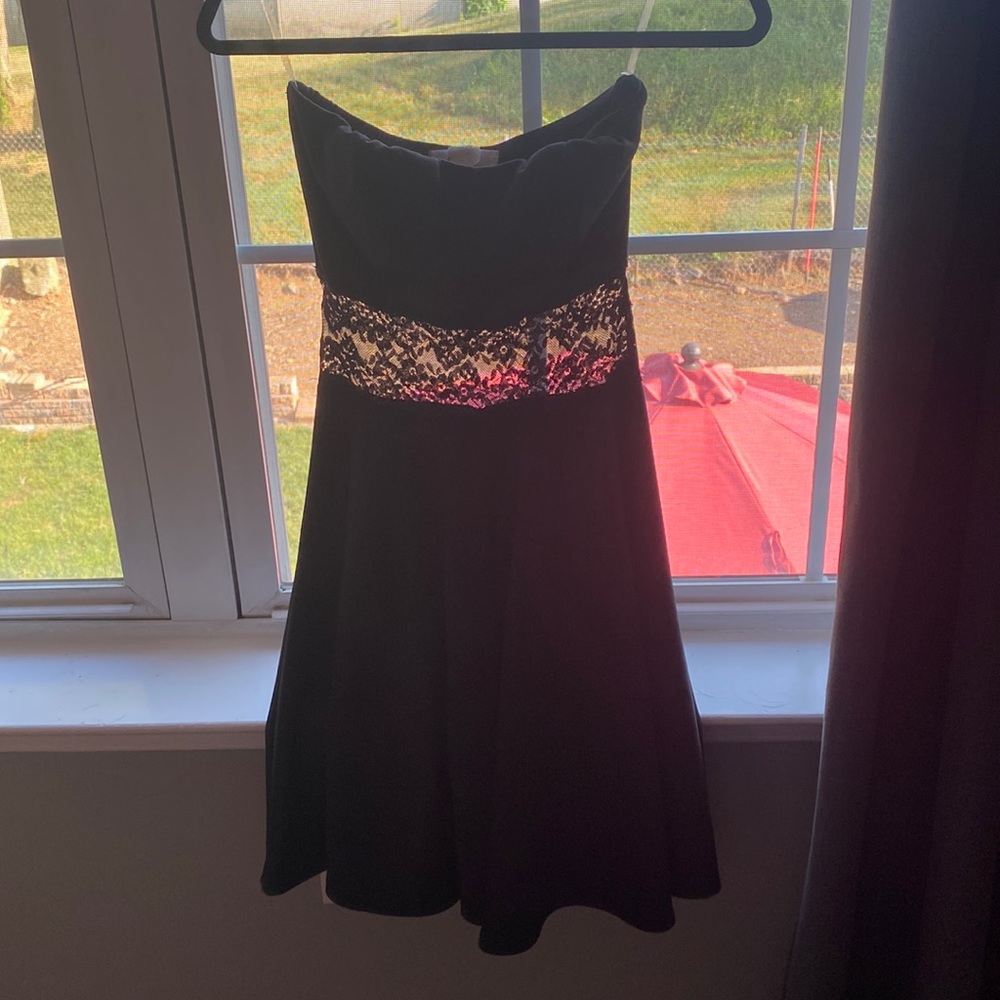 Size : S Color: Black